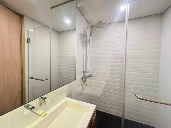 room interior and bathroom of Landmark @MRTA Station