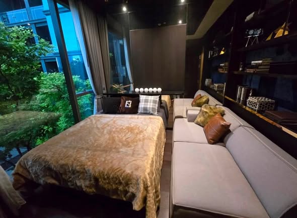 bedroom of LAVIQ Sukhumvit 57