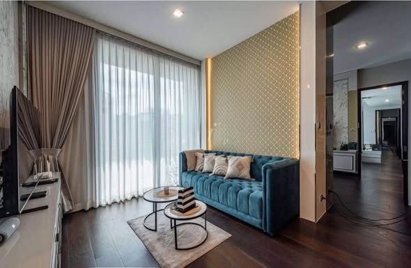 bedroom and living room of LAVIQ Sukhumvit 57