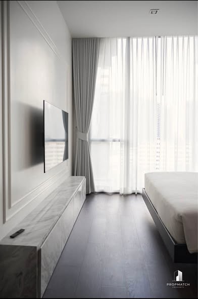 bedroom and room interior and bathroom of LAVIQ Sukhumvit 57