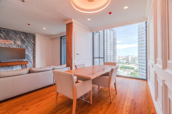 LAVIQ Sukhumvit 57