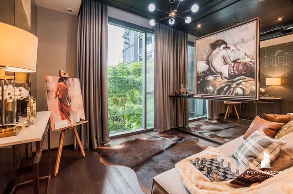living room and bedroom of LAVIQ Sukhumvit 57