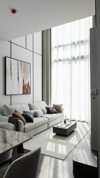 living room and room interior of LAVIQ Sukhumvit 57