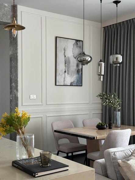 living room and room interior of LAVIQ Sukhumvit 57