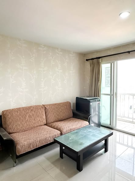 bedroom and living room of Le Celeste Condominium เลอเซเเลส คอนโดมิเนียม