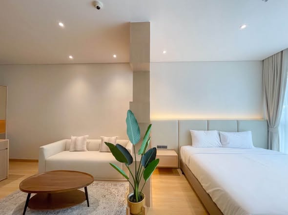 bedroom of Le Luk Condominium