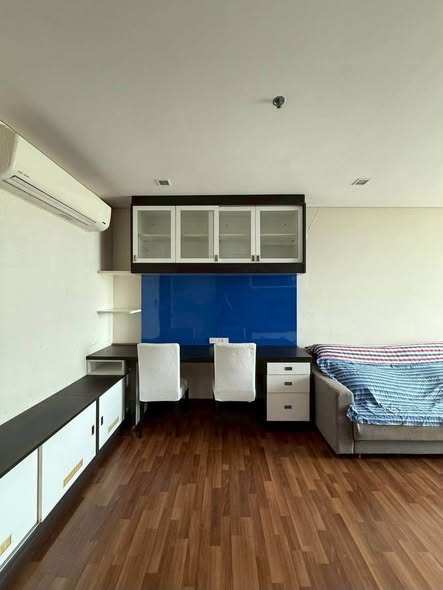 bedroom and kitchen of Le Luk Condominium