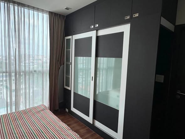 bedroom and room interior of Le Luk Condominium