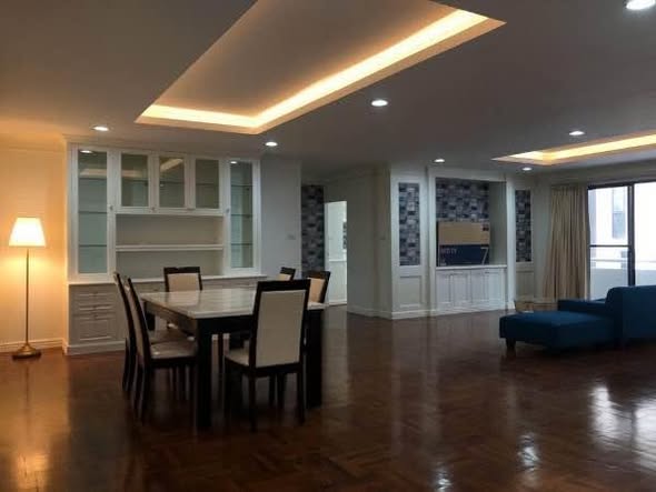 living room of Le Premier 1
