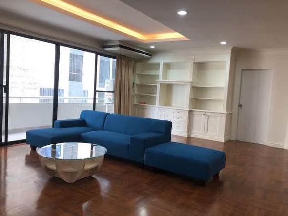 living room of Le Premier 1