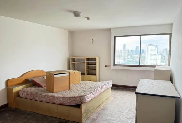 bedroom of Liberty Park 1 Condominium