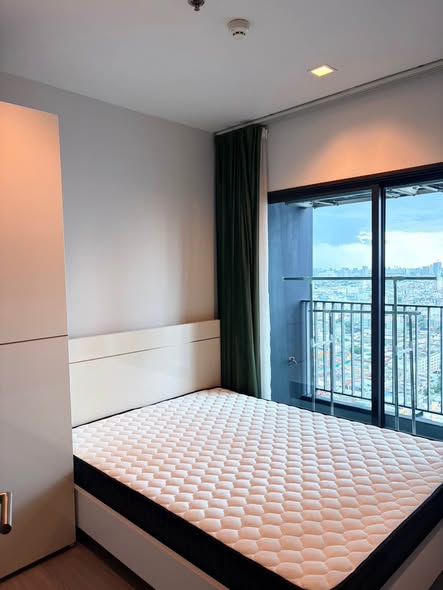 bedroom of Life Asoke – Rama 9