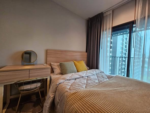 bedroom of Life Asoke – Rama 9