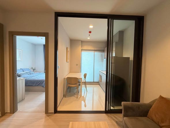 bedroom and room interior of Life Asoke – Rama 9