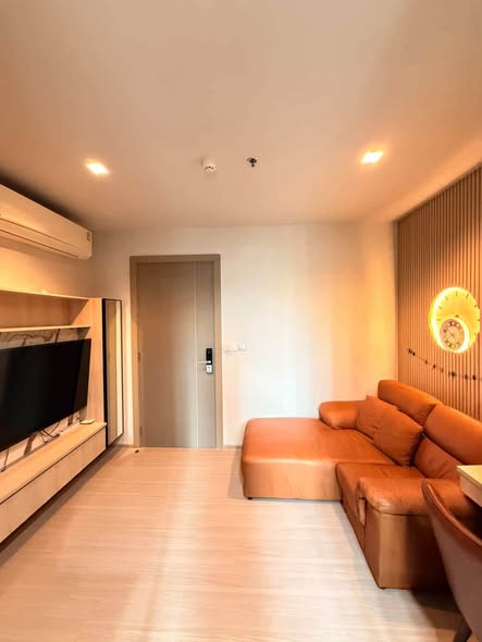 bedroom and room interior of Life Asoke – Rama 9