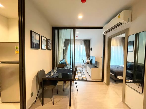 bedroom and room interior of Life Asoke – Rama 9