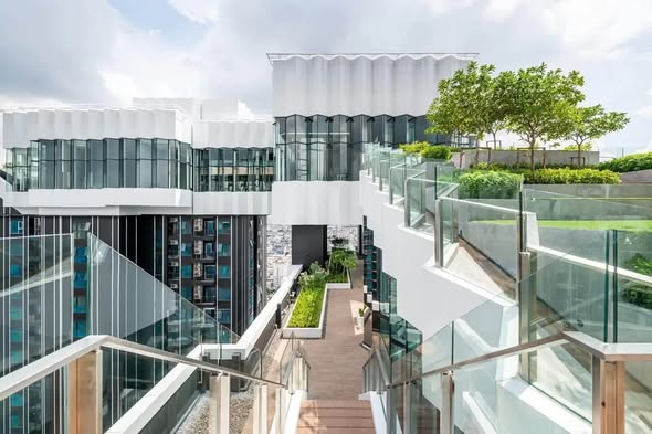 Life Asoke – Rama 9