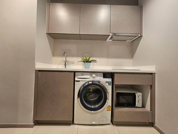 Life Asoke – Rama 9