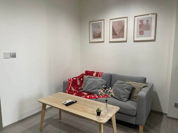 living room of Life Asoke – Rama 9
