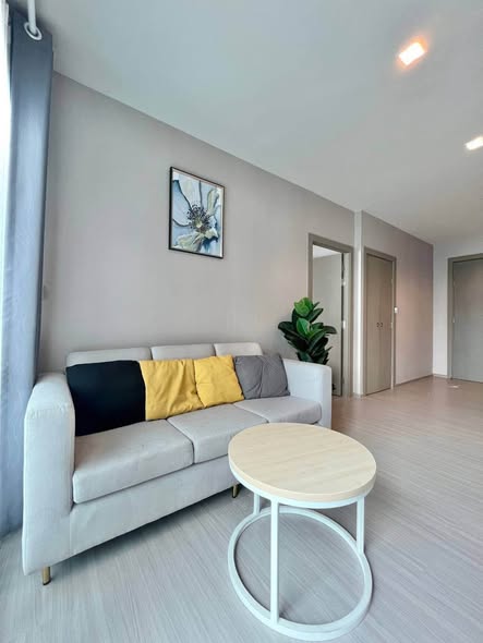 living room of Life Asoke – Rama 9