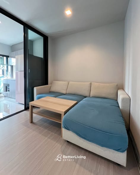 living room and bedroom of Life Asoke – Rama 9