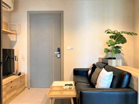 living room and room interior of Life Asoke – Rama 9