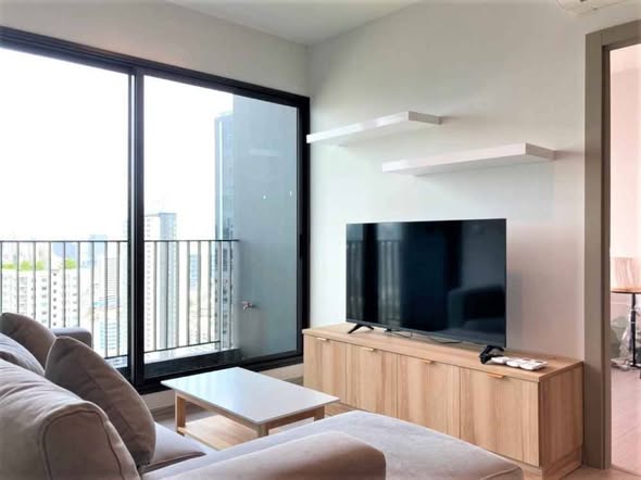 living room and room interior of Life Asoke – Rama 9