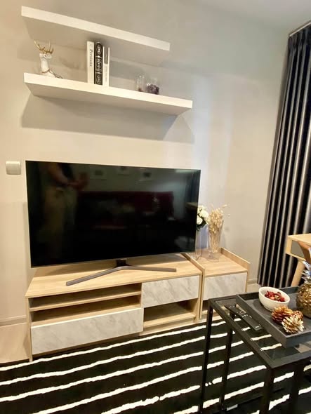 living room and room interior of Life Asoke – Rama 9