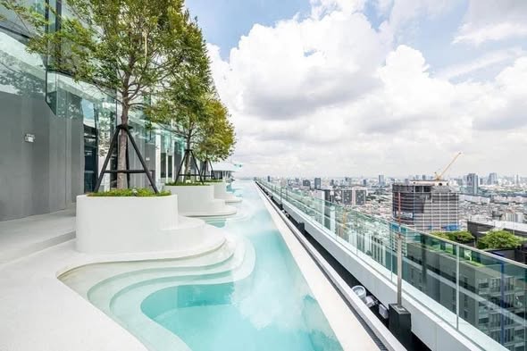 pool of Life Asoke – Rama 9