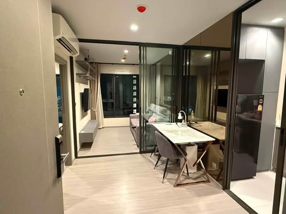 room interior of Life Asoke – Rama 9
