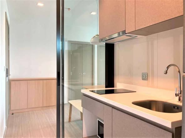 room interior of Life Asoke – Rama 9