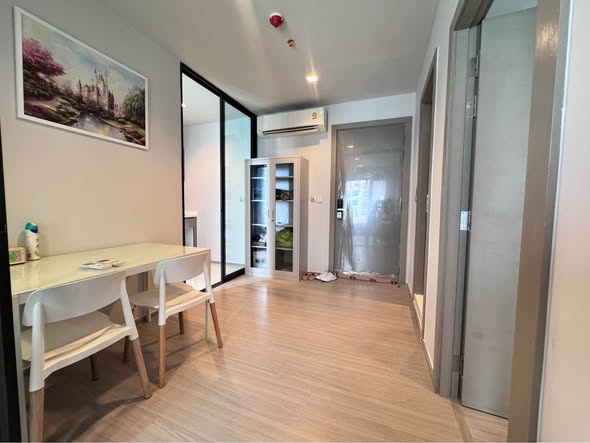 room interior of Life Asoke – Rama 9