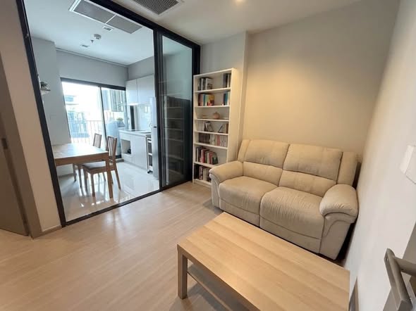 room interior of Life Asoke – Rama 9