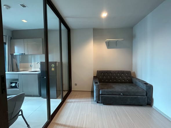 room interior of Life Asoke – Rama 9