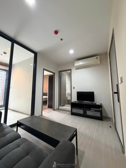 bedroom of Life Asoke Hype