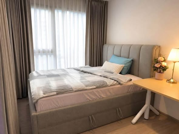 bedroom of Life Asoke Hype