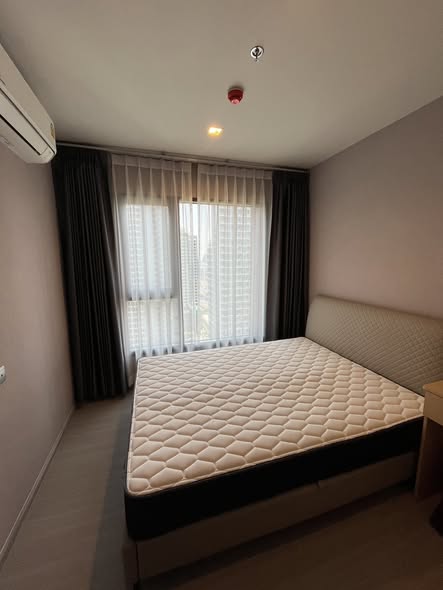 bedroom of Life Asoke Hype