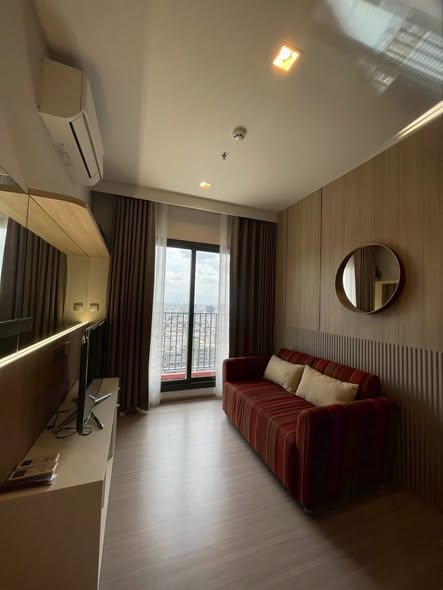 bedroom of Life Asoke Hype