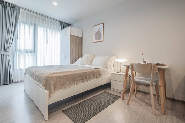 bedroom of Life Asoke Hype