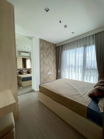 bedroom of Life Asoke Hype