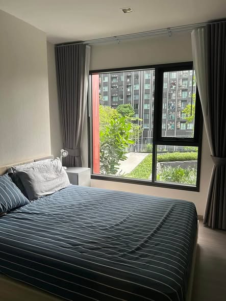 bedroom of Life Asoke Hype