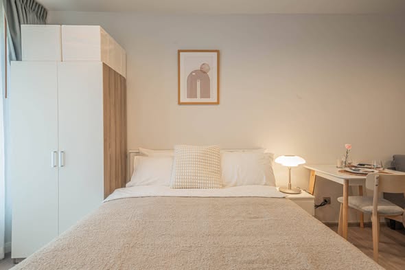 bedroom of Life Asoke Hype