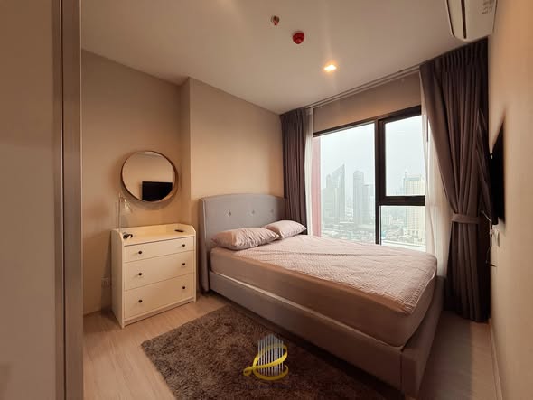 bedroom of Life Asoke Hype