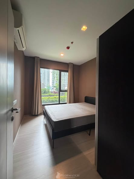 bedroom of Life Asoke Hype