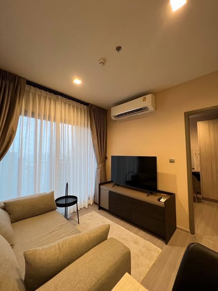 bedroom and living room of Life Asoke Hype