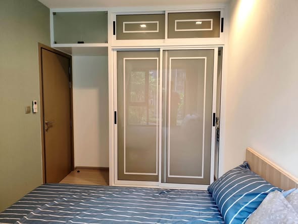 bedroom and room interior of Life Asoke Hype