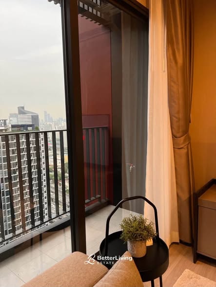 bedroom and room interior of Life Asoke Hype