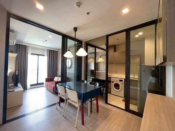 bedroom and room interior of Life Asoke Hype