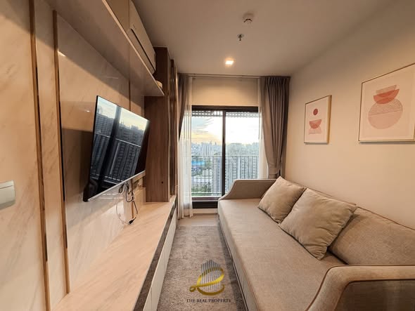 living room and bedroom of Life Asoke Hype