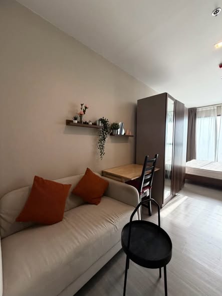 living room and bedroom of Life Asoke Hype